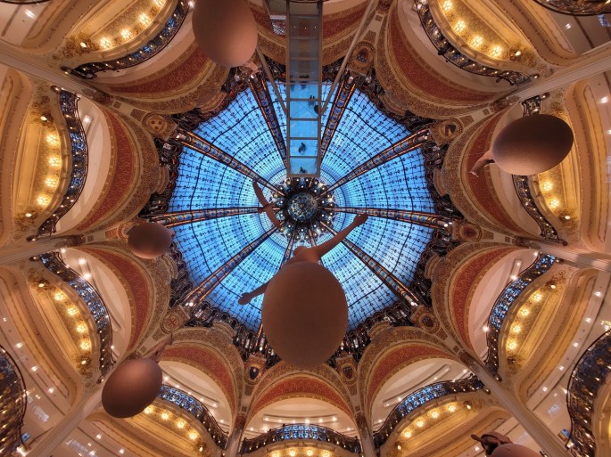 Galery Lafayette and the tastiest cookies you can find around